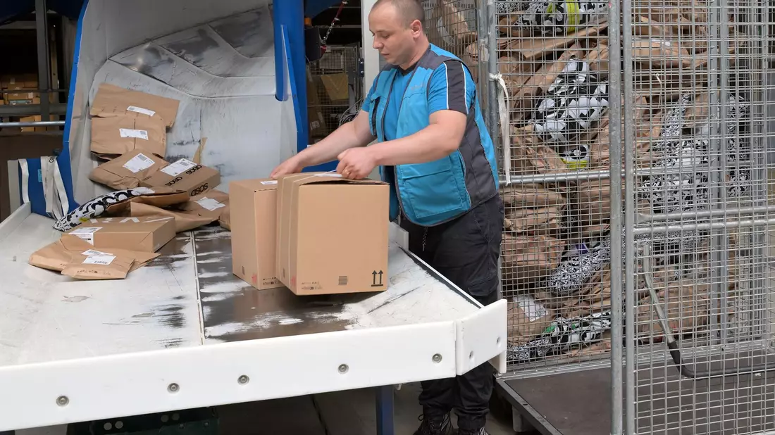Zu den Branchen, in denen besonders viele ukrainische Männer hierzulande beschäftigt sind, zählen Verkehr und Logistik, Produktion und Technik sowie das Baugewerbe. (Archivfoto) - Bild: Michael Bahlo/dpa