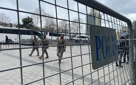Türkische Behörden führten in den letzten Wochen zahlreiche Razzien gegen Prominente durch - das Vorgehen steht in der Kritik. (Symbolbild) - Foto: Melissa Erichsen/dpa