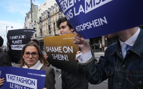Die Eröffnung von Sheins erster Ladenfläche in Paris wurde im vergangenen November von Protesten begleitet. (Archivbild) - Foto: Thibault Camus/AP/dpa