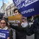 Die Eröffnung von Sheins erster Ladenfläche in Paris wurde im vergangenen November von Protesten begleitet. (Archivbild) - Foto: Thibault Camus/AP/dpa