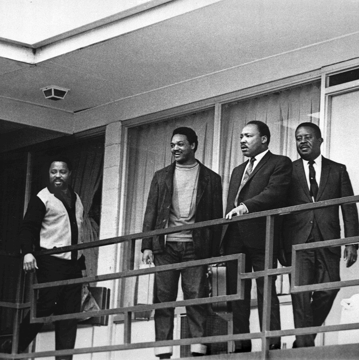Jesse Jackson 1968 mit Martin Luther King. (Archivbild) - Foto: Charles Kelly/AP/dpa