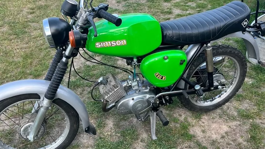 POL-HRO: Polizei bittet um Hinweise zum Diebstahl zweier Simson-Mopeds in Schwerin - Bild: presseportal.de