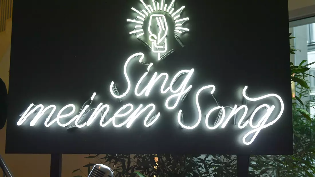 Der Sender Vox hält sich über die Teilnehmerliste bei «Sing meinen Song» bedeckt. (Archivbild) - Bild: Jens Kalaene/dpa-Zentralbild/dpa