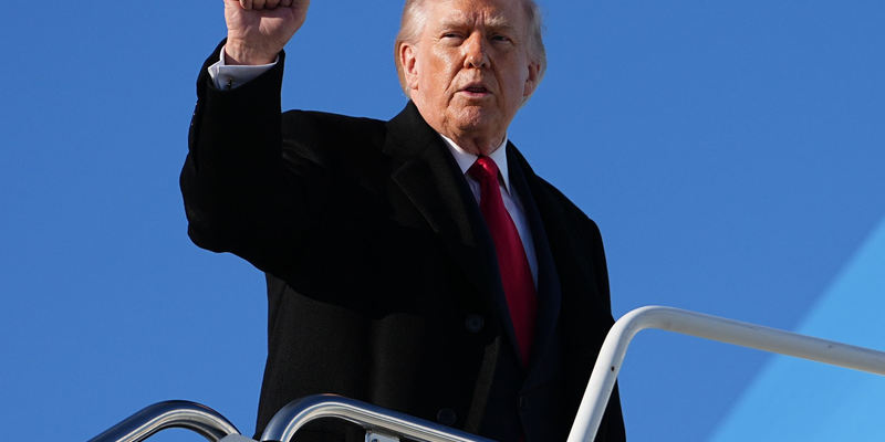 US-Präsident Donald Trump denkt offenbar über einen Olympia-Kurzbesuch nach. - Foto: Matt Rourke/AP/dpa