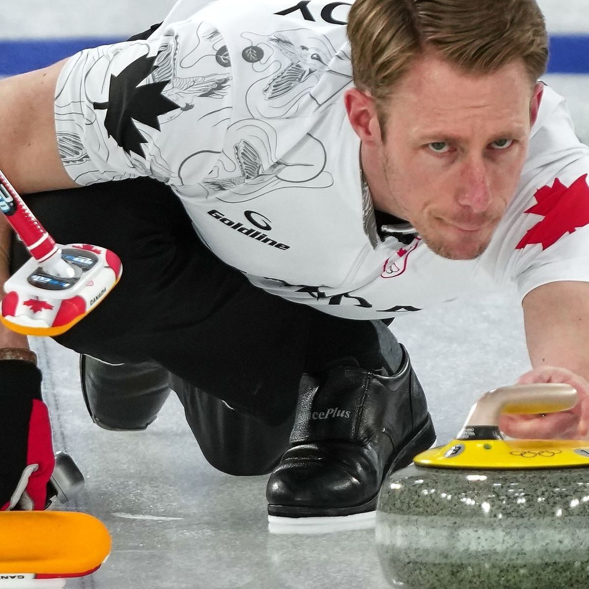 Bei Olympia im Fokus: der kanadische Curler Marc Kennedy. (Archivbild) - Foto: Misper Apawu/AP/dpa