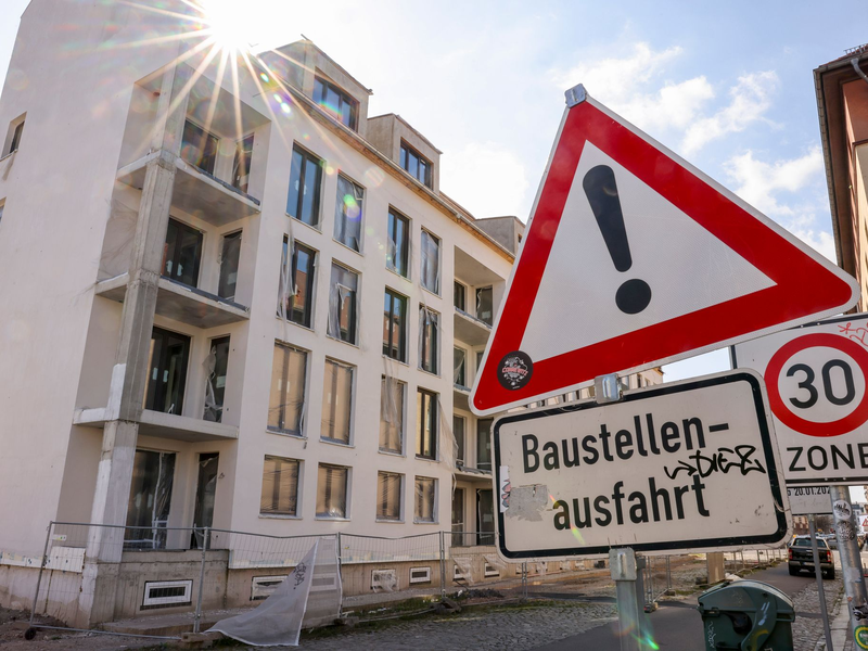 Bezahlbarer Wohnraum ist in vielen Städten knapp. (Symbolbild) - Foto: Jan Woitas/dpa