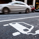 Im Alltagsbetrieb auf der Straße sind Plug-in-Hybride laut Fraunhofer ISI deutlich durstiger als auf dem Papier. (Archivbild) - Foto: Julian Stratenschulte/dpa/dpa-tmn