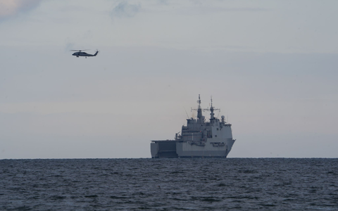 An der amphibischen Anlandung sind nach Nato-Angaben 15 Schiffe mit 2.600 Soldaten beteiligt. - Foto: Marcus Brandt/dpa