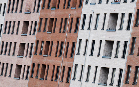 Bezahlbarer Wohnraum ist in vielen Städten knapp. (Symbolbild) - Foto: Julian Stratenschulte/dpa