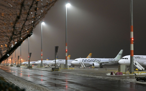 Mit geringeren Steuern und Gebühren könnte sich das Flugangebot vergrößern. (Symbolbild) - Foto: Michael Bahlo/dpa