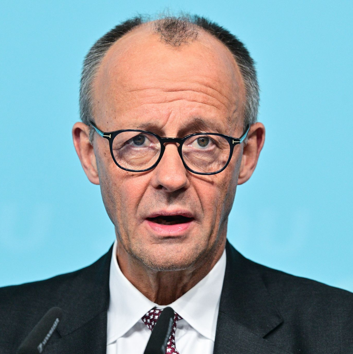 Merz befürwortet Social-Media-Verbot für Kinder. (Archivbild) - Foto: Sebastian Christoph Gollnow/dpa