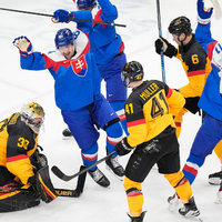 Deutschlands Eishockey-Cracks waren im Olympia-Viertelfinale chancenlos - Foto: Petr David Josek/AP/dpa