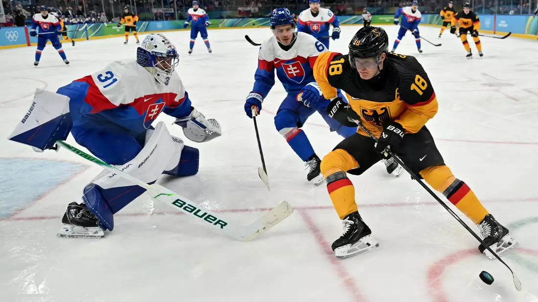 Zu viel lastete im Angriff auf den deutschen NHL-Stars wie Tim Stützle (r). - Bild: Peter Kneffel/dpa