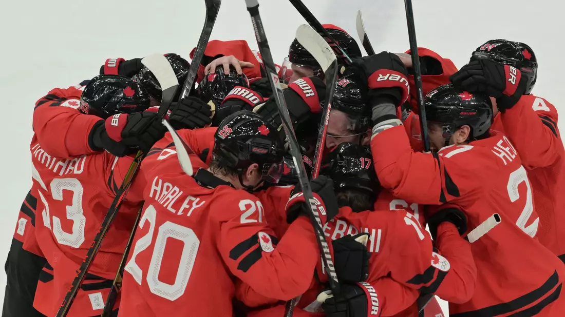 Top-Favorit Kanada rettete sich mit einem Sieg in der Overtime ins Halbfinale. - Bild: Peter Kneffel/dpa