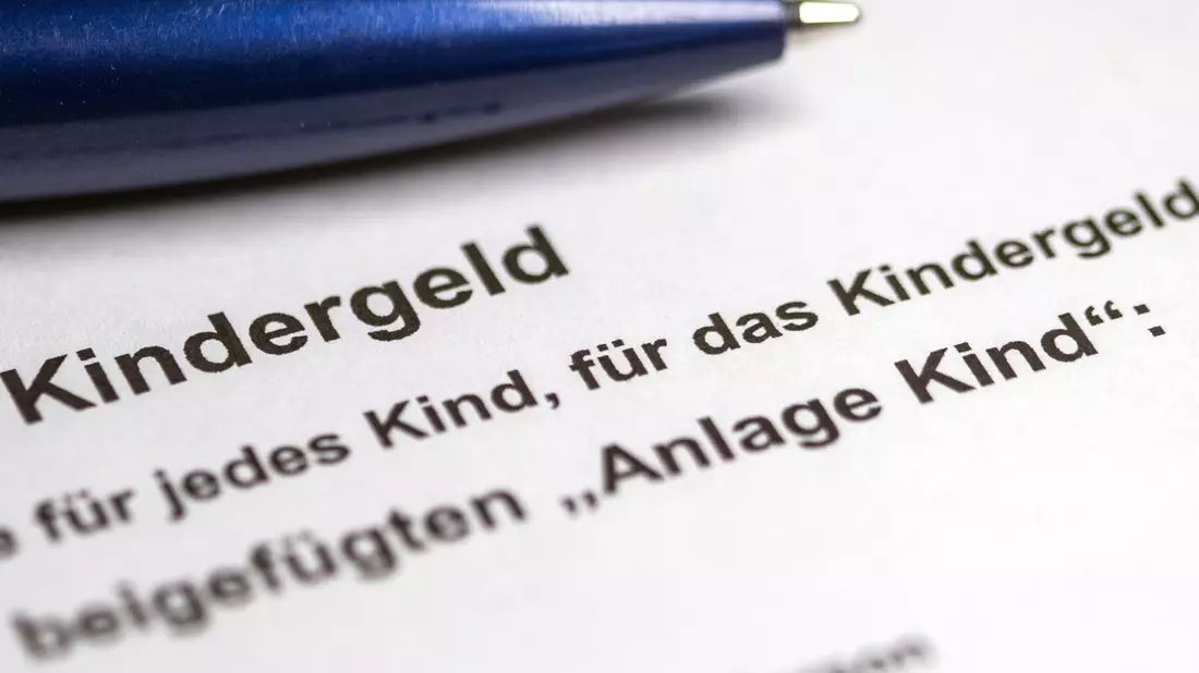 So einen Antrag soll man künftig nicht mehr benötigen. (Illustration) - Bild: Jens Büttner/dpa-Zentralbild/dpa