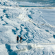 Frost und Schnee verwandelten den Ostseestrand von Usedom in eine Winterlandschaft. - Foto: Jens Büttner/dpa