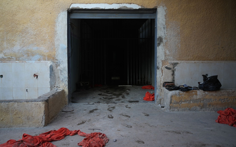 Insassen des al-Schaddadi-Gefängnisses in Syrien konnten im Januar fliehen, wurden aber später teils wieder geschnappt und in den Irak gebracht. (Archivbild) - Foto: Moawia Atrash/dpa