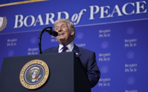 Fünf Länder wollen nach Angaben von US-Präsident Donald Trump Soldaten in den Gazastreifen schicken. (Archivbild) - Foto: Mark Schiefelbein/AP/dpa