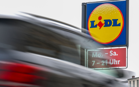 Lidl zählt zu den größten Lebensmittelhändlern in Deutschland. - Foto: Hendrik Schmidt/dpa