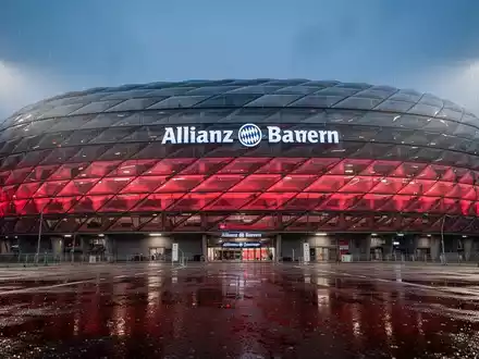 FC Bayern: Meisterschaftskurs überschattet von Neuer-Verletzung - Foto: über boerse-global.de