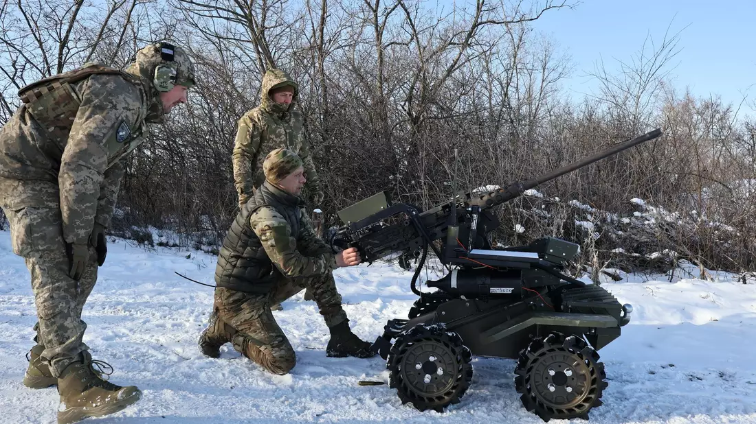 Mit Gegenangriffen bremst die ukrainische Armee den russischen Vormarsch. (Archivbild) - Bild: Andriy Andriyenko/65. mechanisierte Brigade der Ukraine/AP/dpa