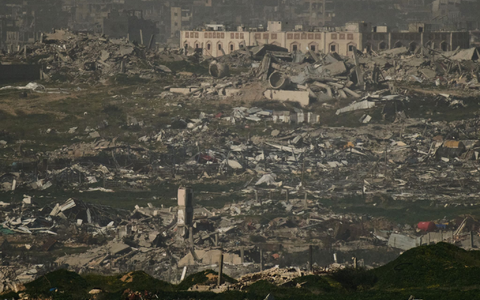 Im weitgehend zerstörten Gazastreifen kommt es trotz der Waffenruhe immer wieder zu tödlichen Zwischenfällen. (Archivbild)  - Foto: Leo Correa/AP/dpa