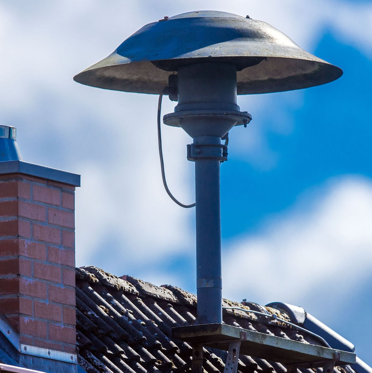 Fördergelder gibt es nur für moderne Sirenen, die sich zentral ansteuern lassen. (Symbolbild) - Foto: Jens Büttner/dpa-Zentralbild/dpa