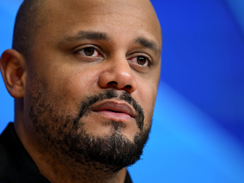 Vincent Kompany äußert sich nachdenklich und deutlich zum Rassismus. (Archivbild) - Foto: Sven Hoppe/dpa