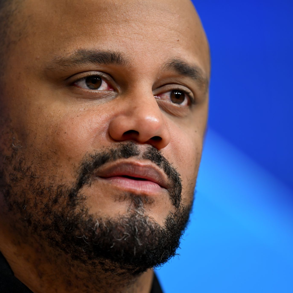 Vincent Kompany äußert sich nachdenklich und deutlich zum Rassismus. (Archivbild) - Foto: Sven Hoppe/dpa