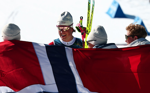 Johannes Hoesflot Klaebo und seine norwegischen Kollegen feiern bei Olympia regelmäßig Medaillen. (Archivbild) - Foto: Daniel Karmann/dpa
