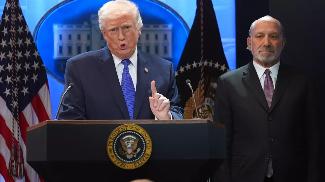 Nach Ansicht des Obersten Gerichts sind viele von Trumps Zöllen illegal.  - Bild: Evan Vucci/AP/dpa