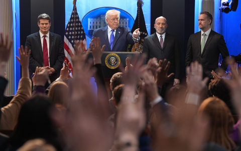 Betroffen von der Entscheidung sind alle Zölle, die Trump unter Berufung auf das Notstandsgesetz IEEPA etabliert hat.  - Foto: Evan Vucci/AP/dpa