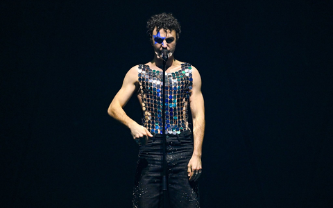 Der 19-jährige Sänger Cosmó vertritt Österreich beim 70. ESC in Wien - Foto: Hans Leitner/ORF/dpa