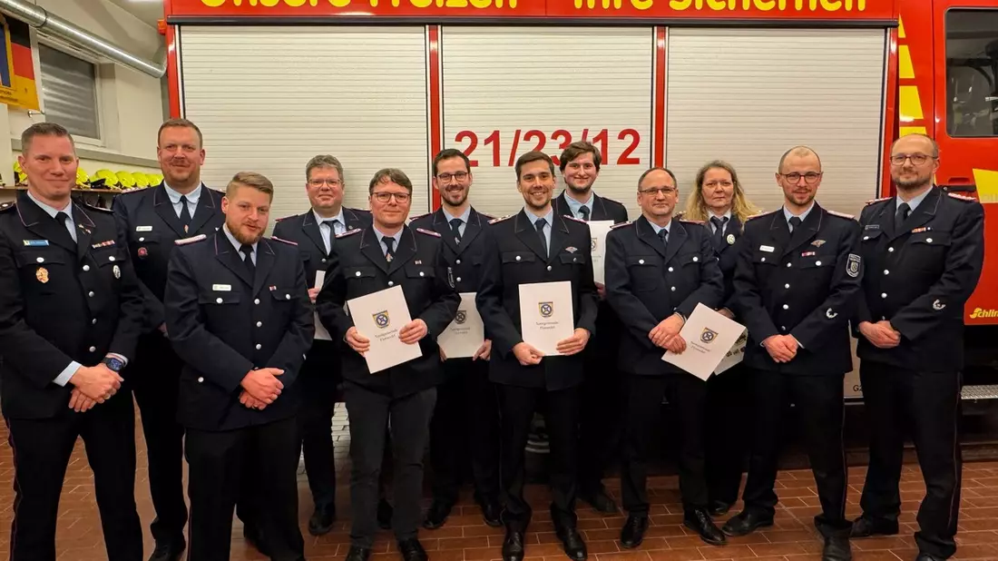 FW Flotwedel: Ortsfeuerwehr Wienhausen zieht positive Jahresbilanz - Wahl eines stellvertretenden Ortsbrandmeisters und zahlreiche Beförderungen​ - Bild: presseportal.de