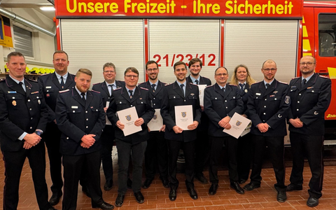 FW Flotwedel: Ortsfeuerwehr Wienhausen zieht positive Jahresbilanz - Wahl eines stellvertretenden Ortsbrandmeisters und zahlreiche Beförderungen​ - Foto: presseportal.de