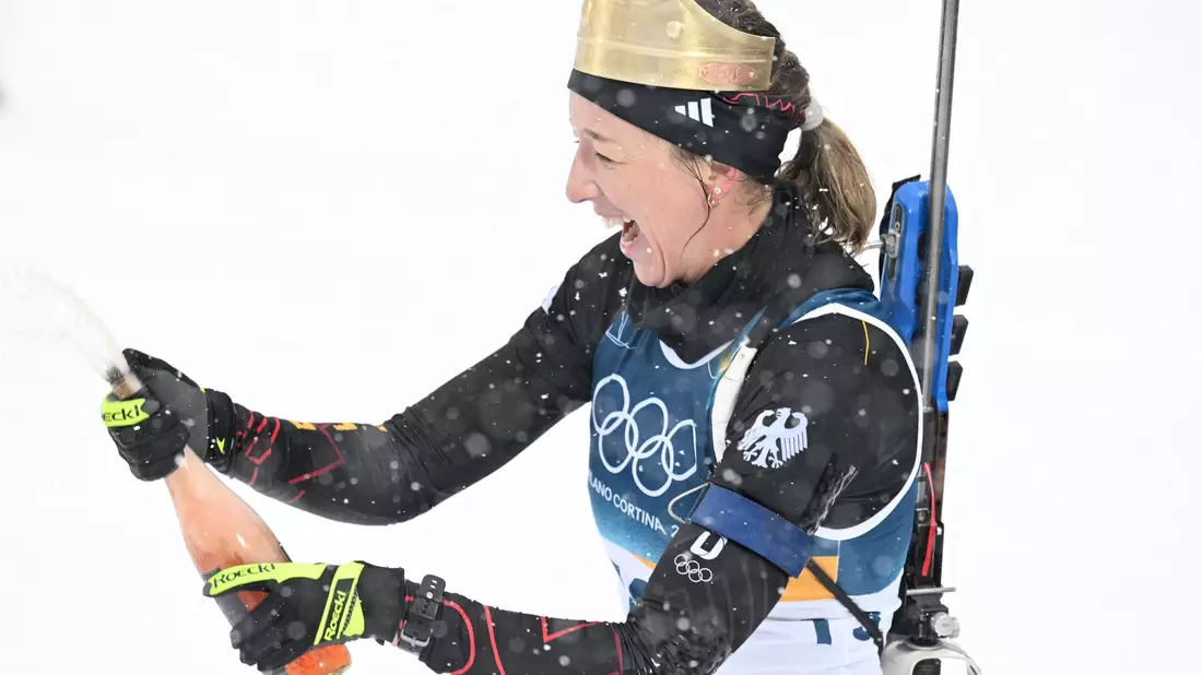 Kann trotz Platz 28 lachen: Franziska Preuß - Bild: Hendrik Schmidt/dpa