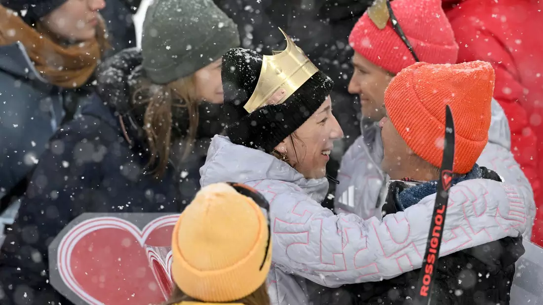 Abschied vom Biathlon: Franziska Preuß zeigte sich erleichtert nach ihrem letzten Rennen. - Bild: Hendrik Schmidt/dpa