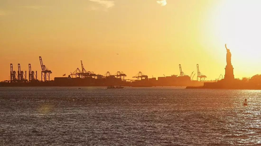 New Yorker Hafen und Freiheitsstatue (Archiv) - Bild: via dts Nachrichtenagentur