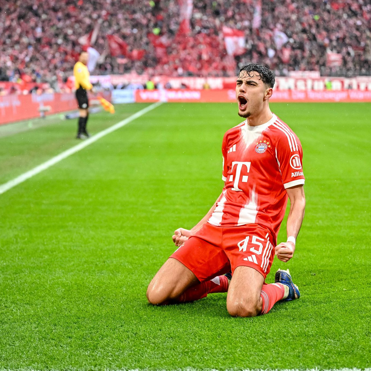 Eröffnete für die Bayern: Aleksandar Pavlovic. - Foto: Harry Langer/dpa