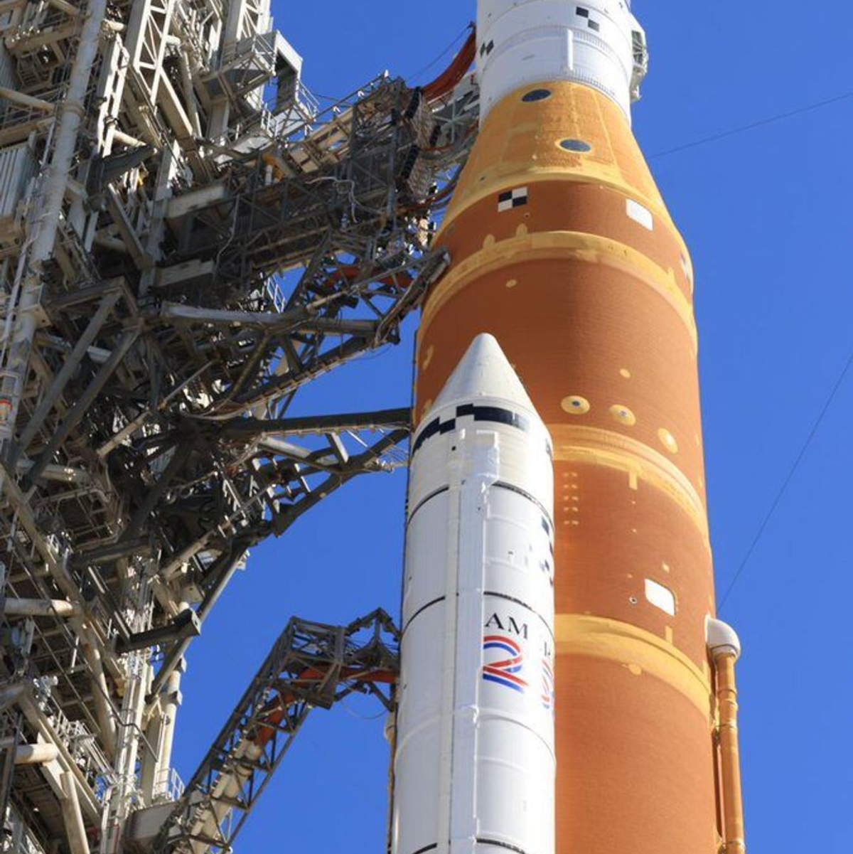 Dass der zweite Probelauf besser lief als der erste, stimmt die Nasa-Verantwortlichen optimistisch. - Foto: Uncredited/NASA via AP/dpa