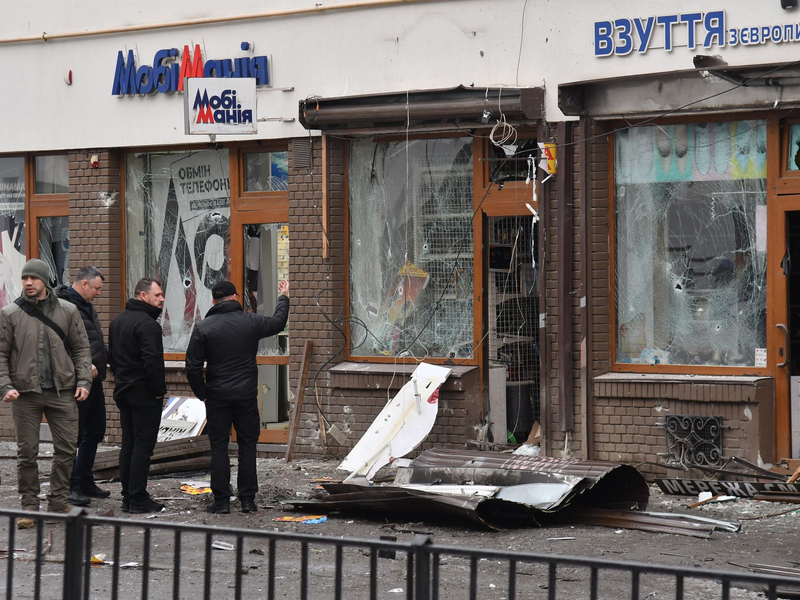 Die Explosionen ereigneten sich kurz nach Mitternacht. - Foto: Mykola Tys/AP/dpa