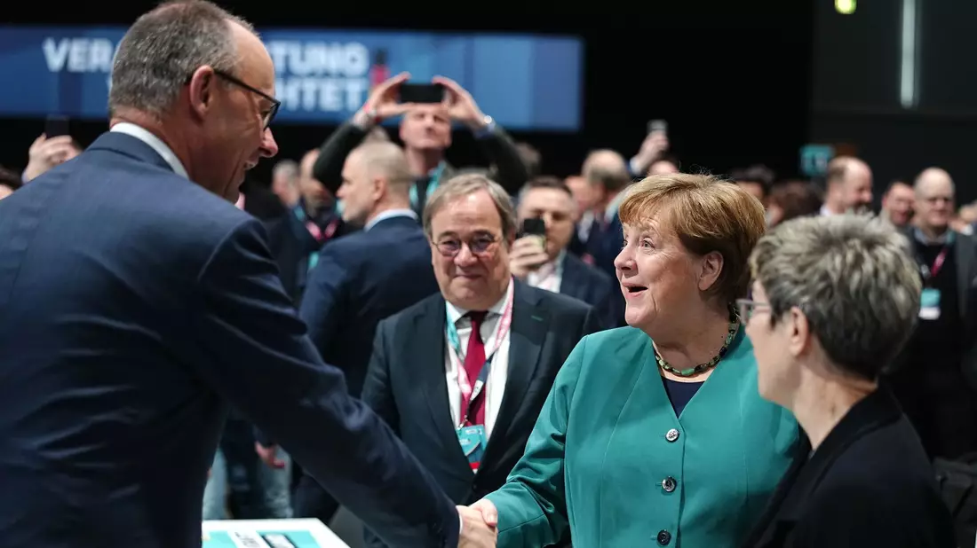 Sie reden wieder miteinander, aber Freunde werden sie wohl nicht mehr. - Bild: Kay Nietfeld/dpa pool/dpa