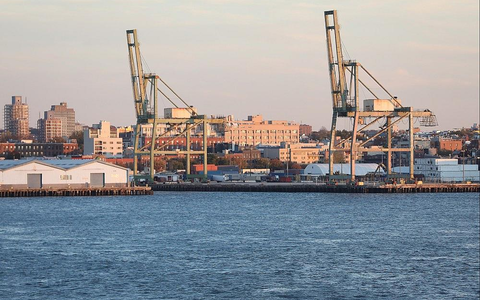 Industrieanlagen (Archiv) - Foto: via dts Nachrichtenagentur