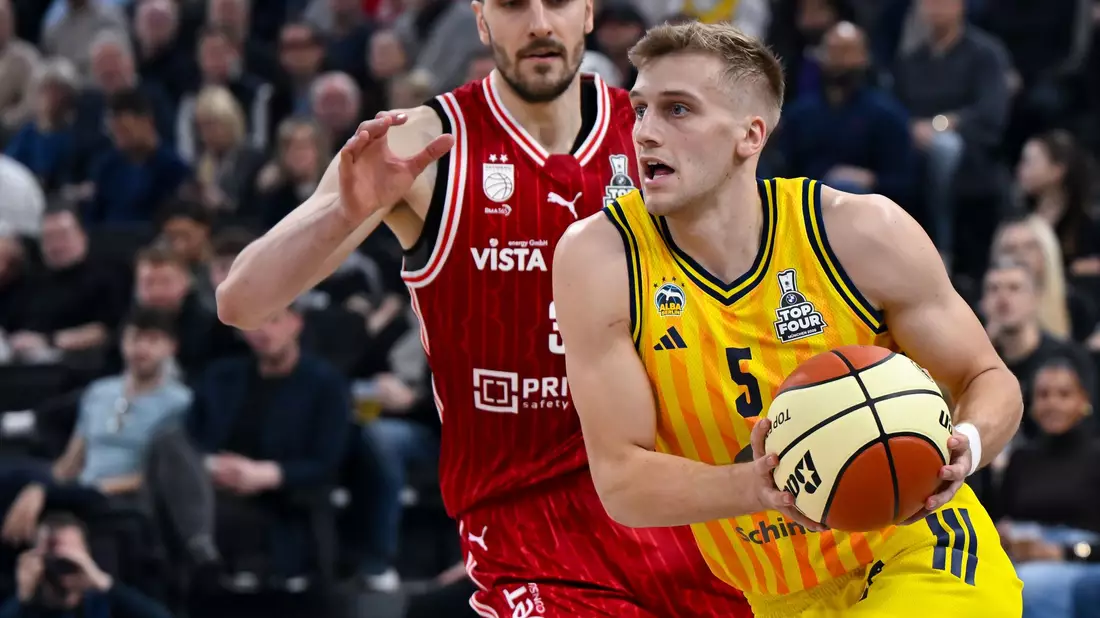 Alba und Bamberg lieferten sich ein packendes Pokal-Finale. - Bild: Sven Hoppe/dpa