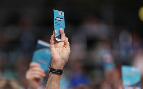 Abstimmung auf CDU-Parteitag am 20.02.2026 - Foto: via dts Nachrichtenagentur