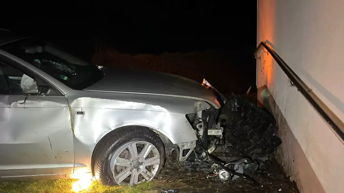 POL-GM: Alkoholisierter 34-Jähriger kommt von Straße ab - Bild: presseportal.de