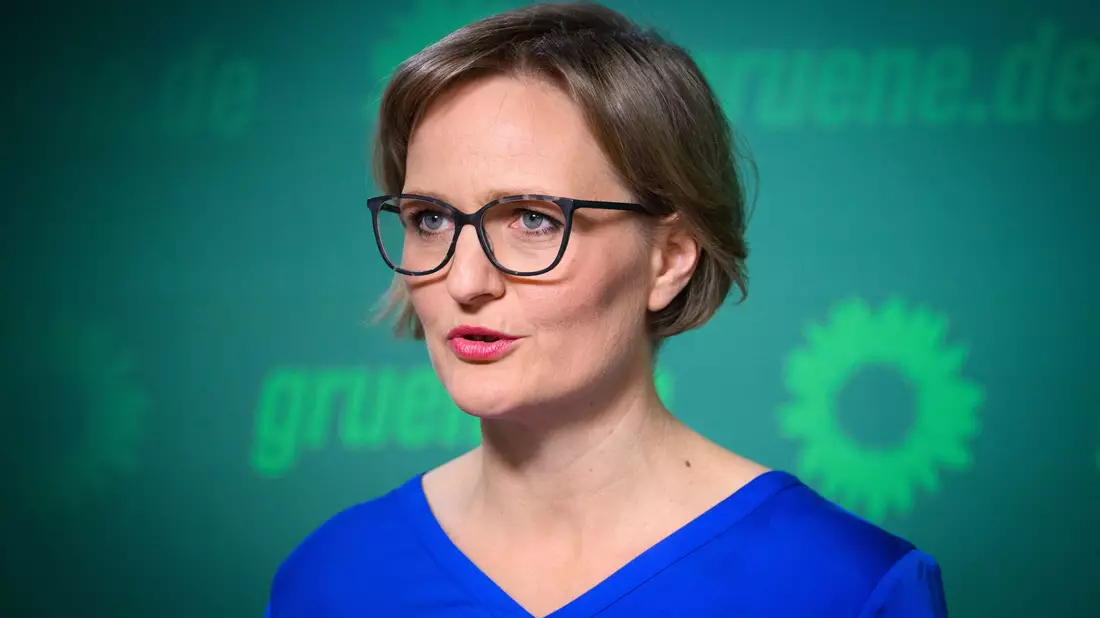 Die Co-Vorsitzende der Grünen, Franziska Brantner, ruft die CDU auf, sich gegen die CSU in der Frage eines Social-Media-Verbots für Kinder durchzusetzen. (Archivfoto) - Bild: Bernd von Jutrczenka/dpa