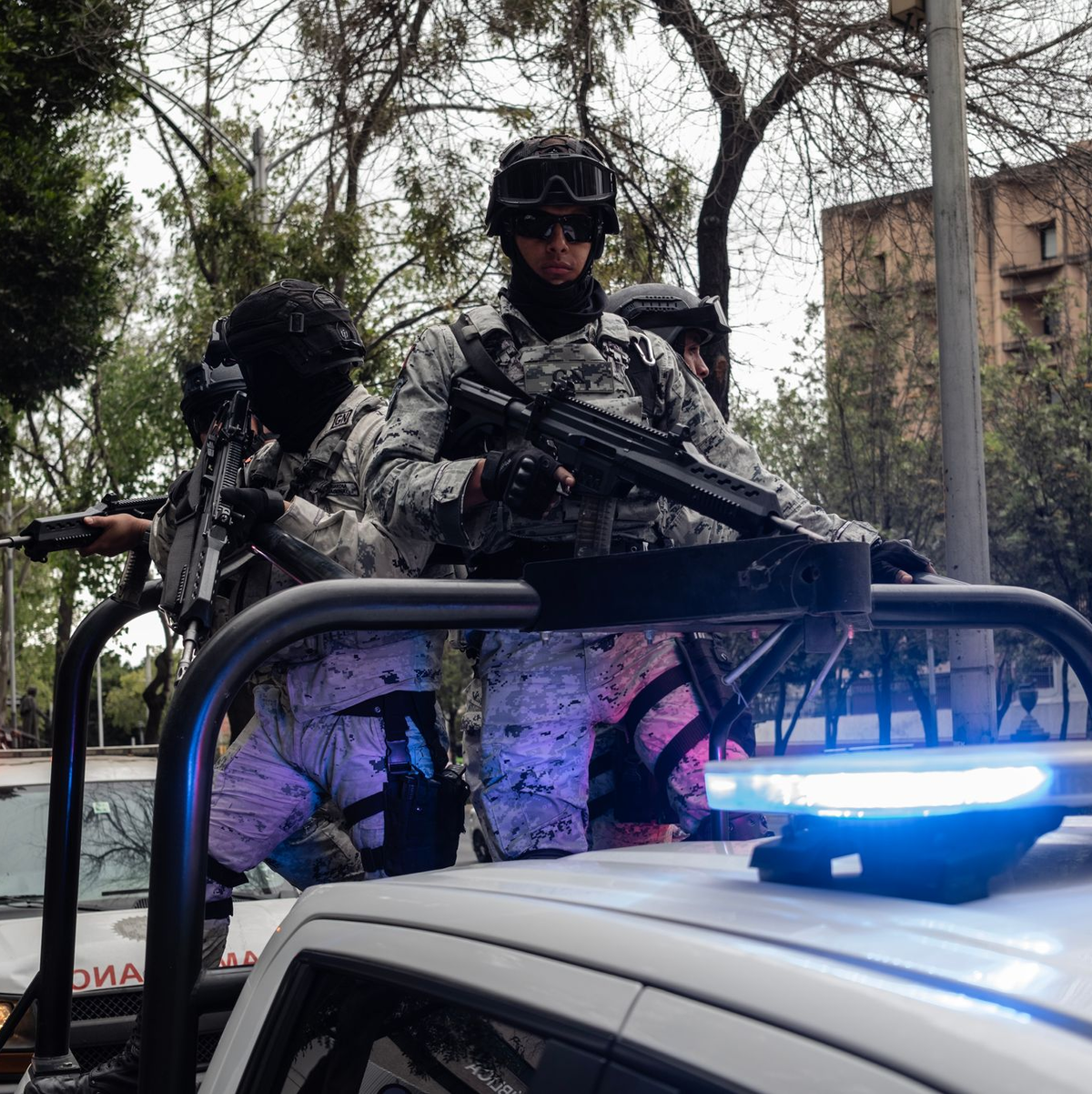 In Teilen von Mexiko-Stadt war eine massive Präsenz der Sicherheitskräfte zu beobachten. - Foto: Félix Márquez/dpa