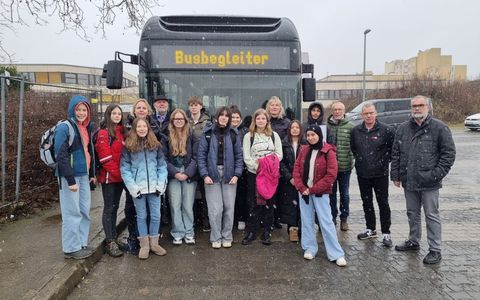 POL-WOB: Schülerinnen und Schüler zu Schulbusbegleitern ausgebildet - Foto: presseportal.de
