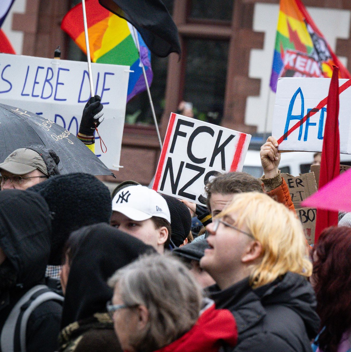 In Nordrhein-Westfalen gab es schon am Sonntag vehementen Protest gegen Auftritte des Thüringer AfD-Landeschefs Björn Höcke. - Foto: Benjamin Westhoff/dpa